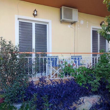 Mema'S Tranquil Studio In Patra - Free Parking Exterior foto