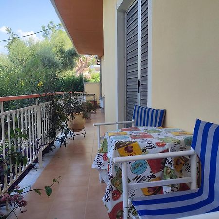 Mema'S Tranquil Studio In Patra - Free Parking Exterior foto